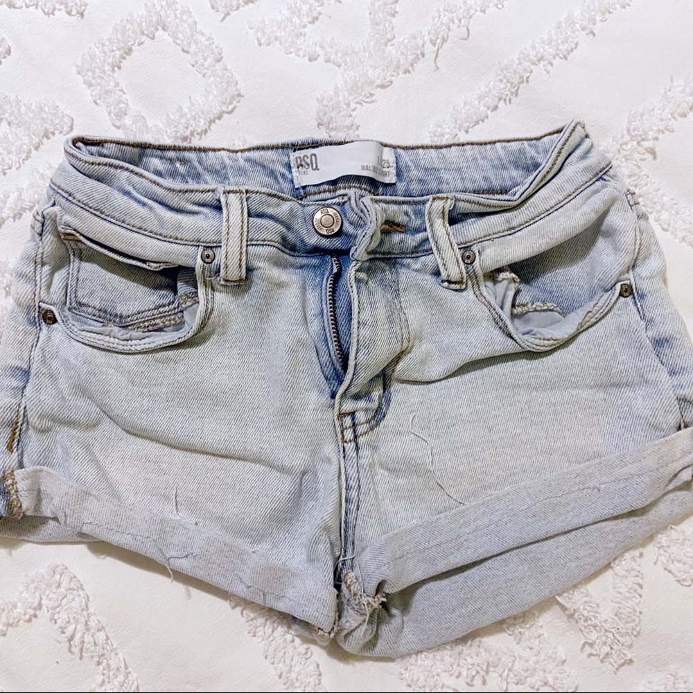 Tilly’s brand denim shorts